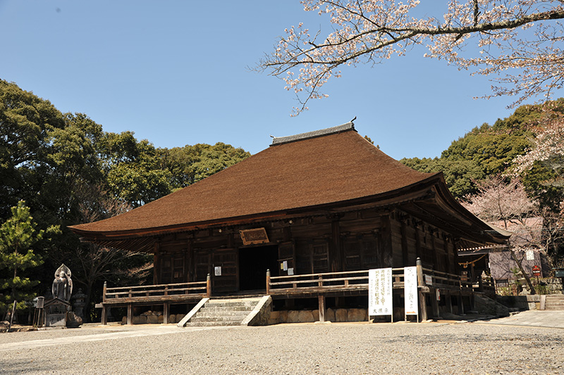 瀧山寺本堂